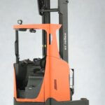 Imagen frontal carretilla retráctil Toyota RRE-140-H